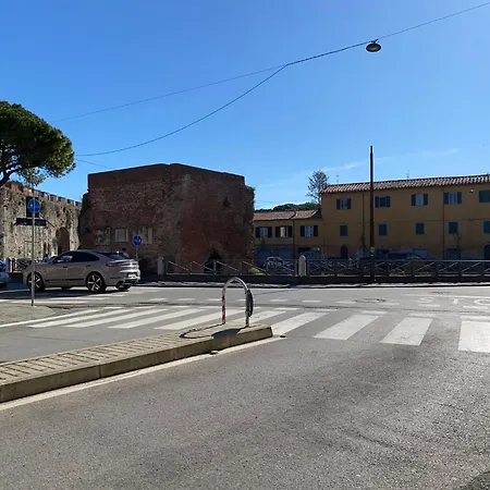 Apartment Mansarda Sulle Mura - Affitti Brevi Italia Pisa